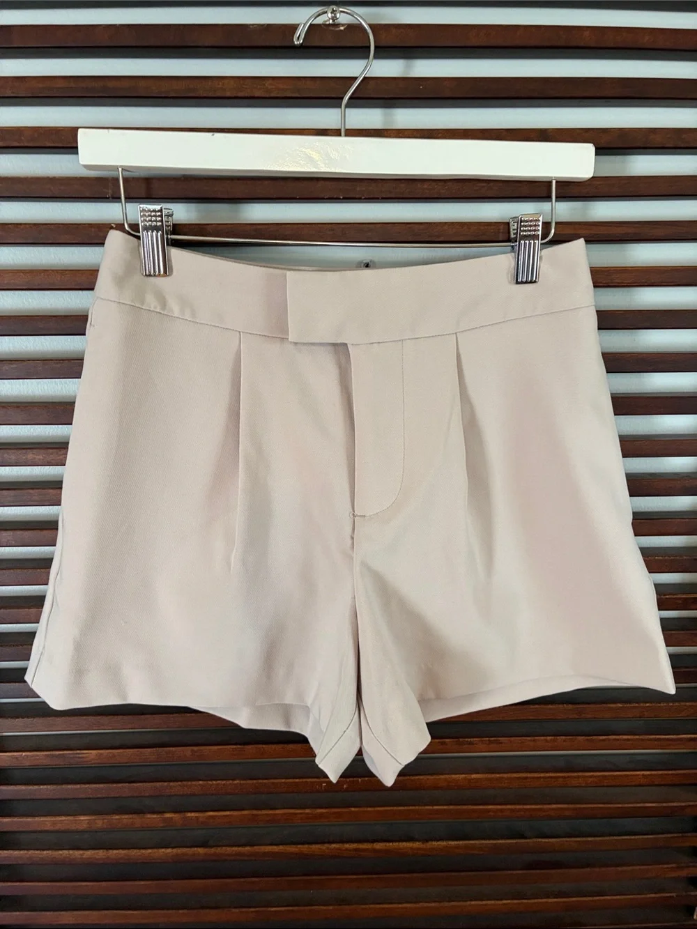 🎉NEW LISTING!🎉a new day Women's Pleated Dress Shorts - Light Beige
